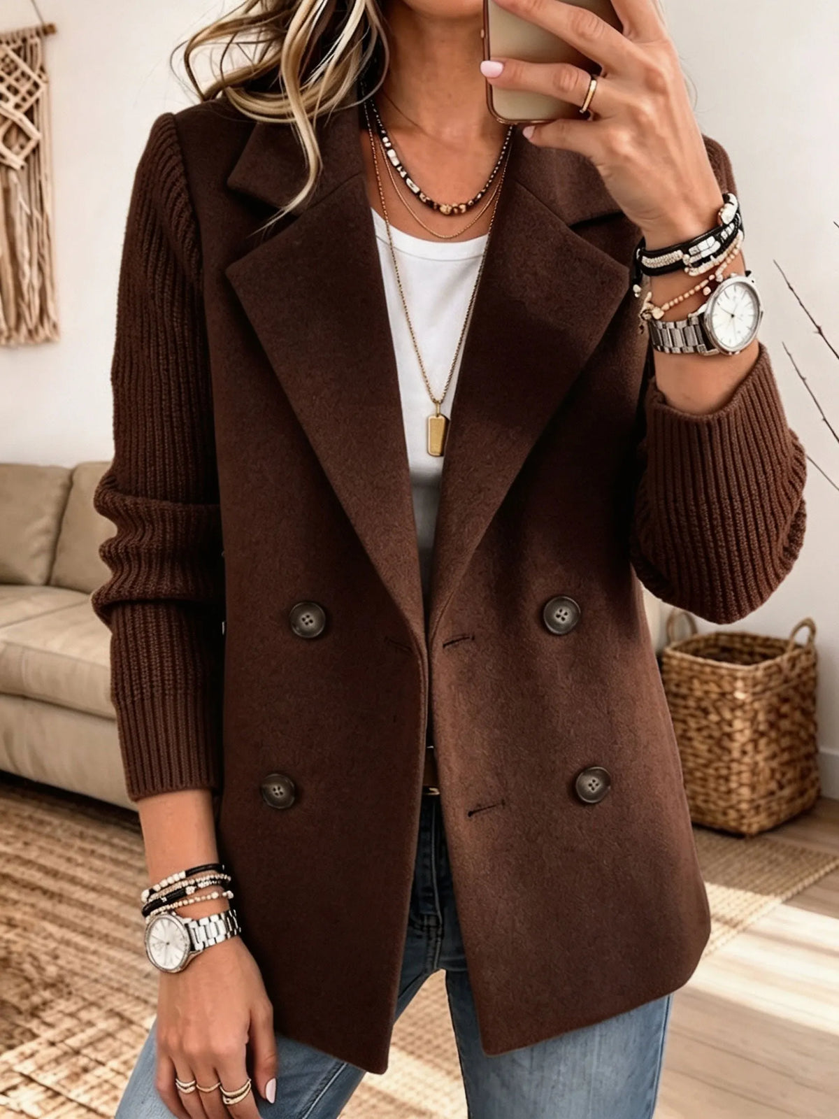 Blazer elegante con mangas tejidas para mujer