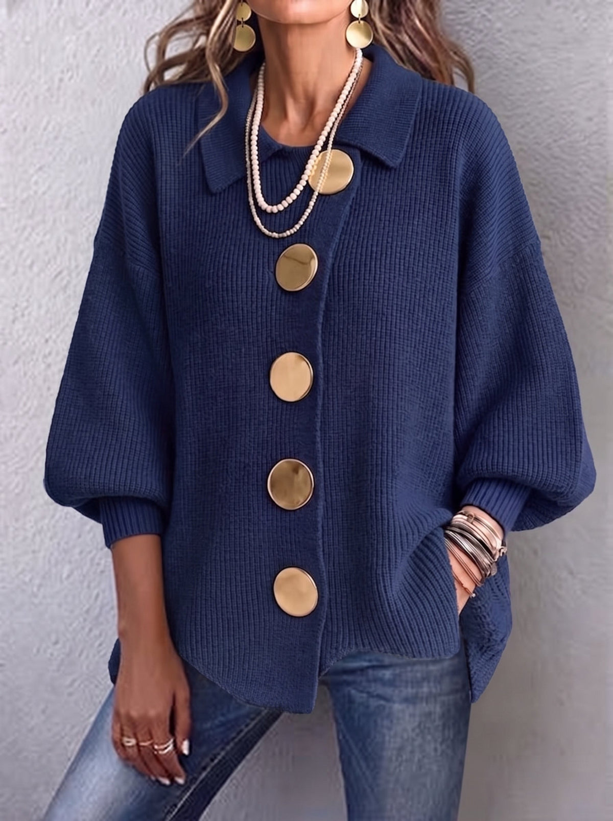 Isadora | Cardigan Oversize con Cuello y Botones Metálicos