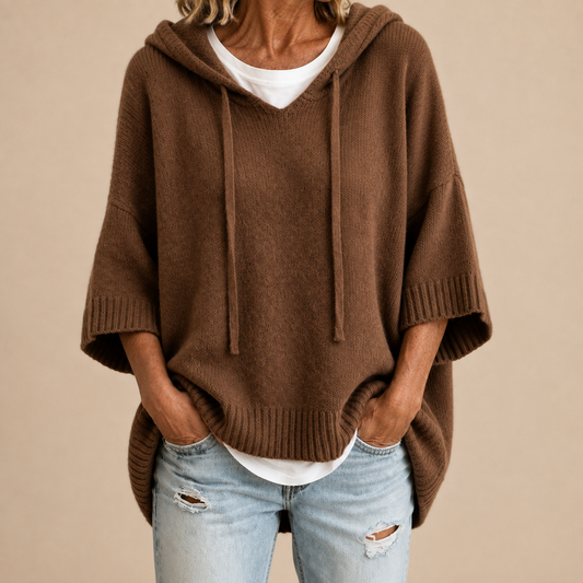 Poncho tejido con capucha café