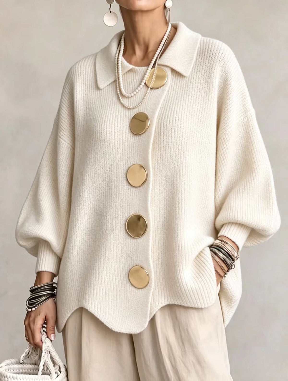 Isadora | Cardigan Oversize con Cuello y Botones Metálicos