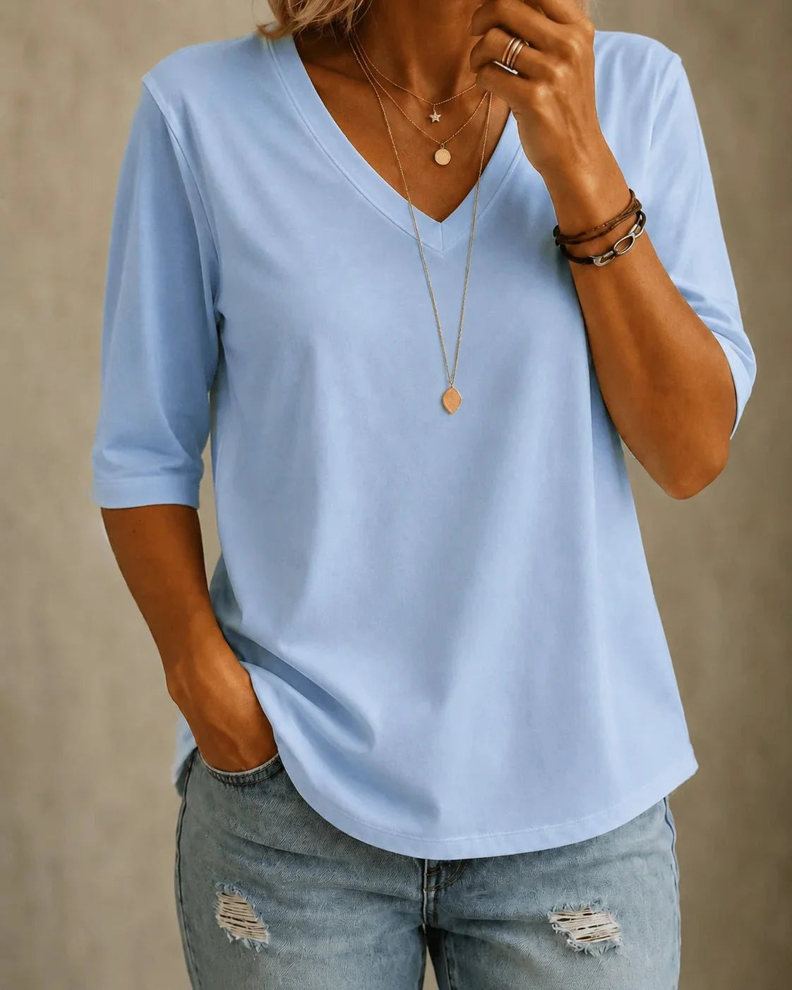 Serena | Playera Clásica Cuello V