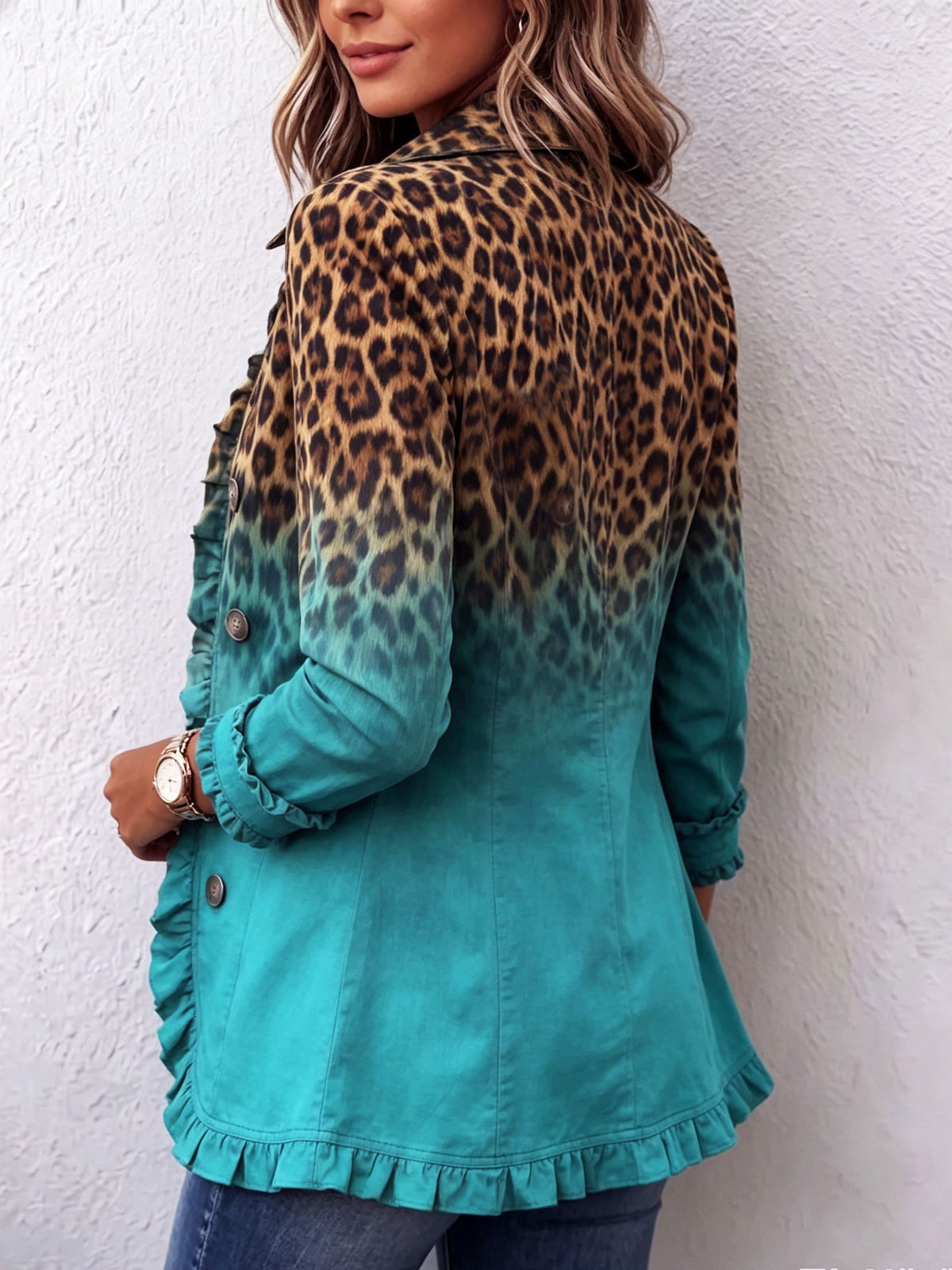Regina | Blazer Animal Print Degradado con Volantes