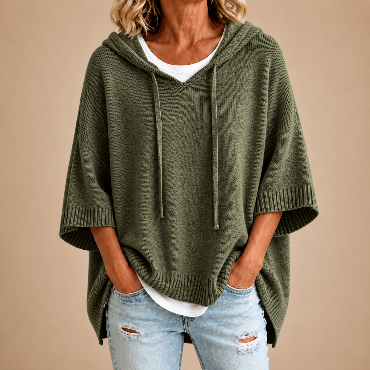 Poncho tejido con capucha verde militar